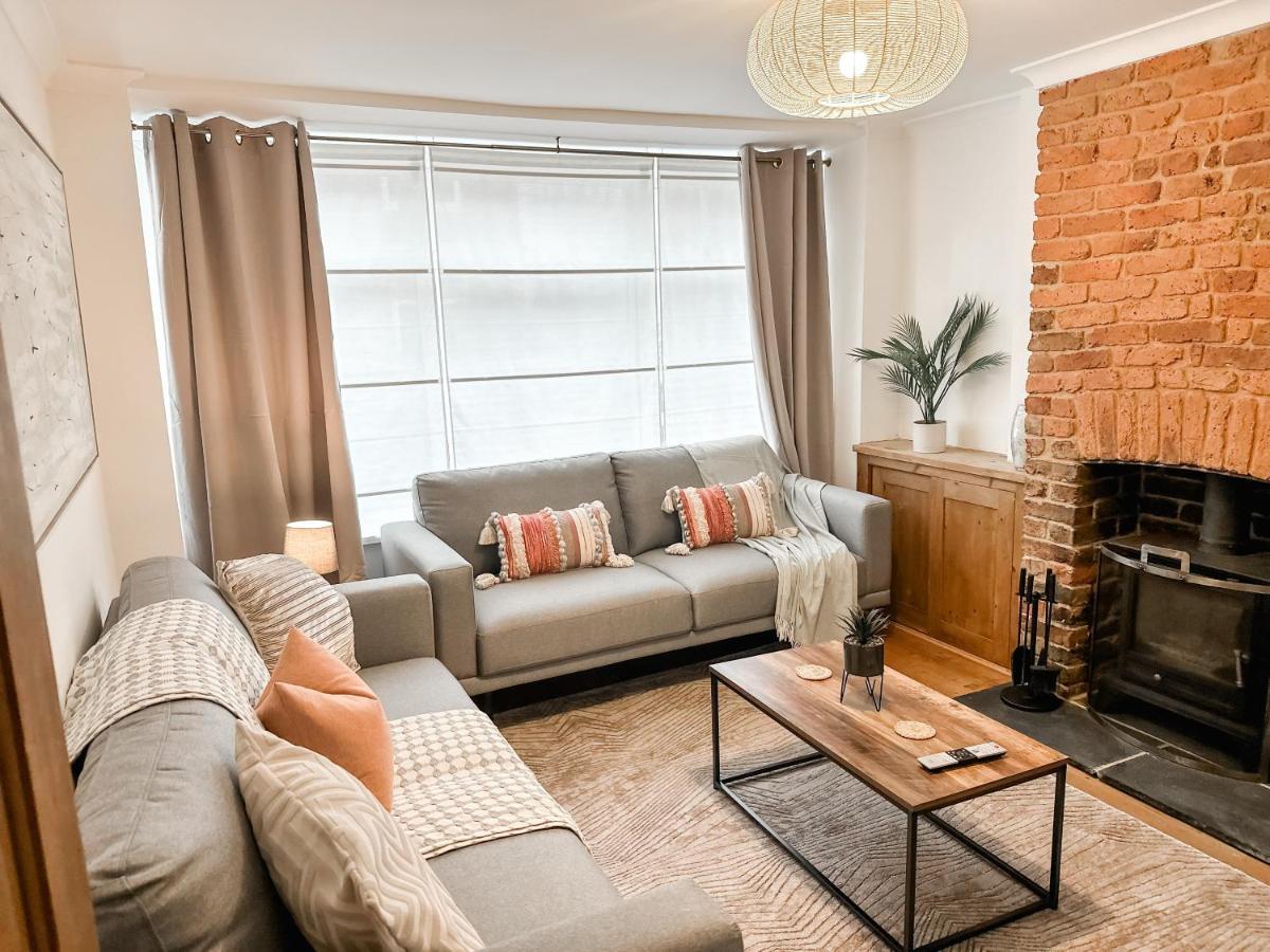 3 Bedroom Home Close To Town Centre With Wifi & Garden 皇家滕布里奇韦尔斯 外观 照片